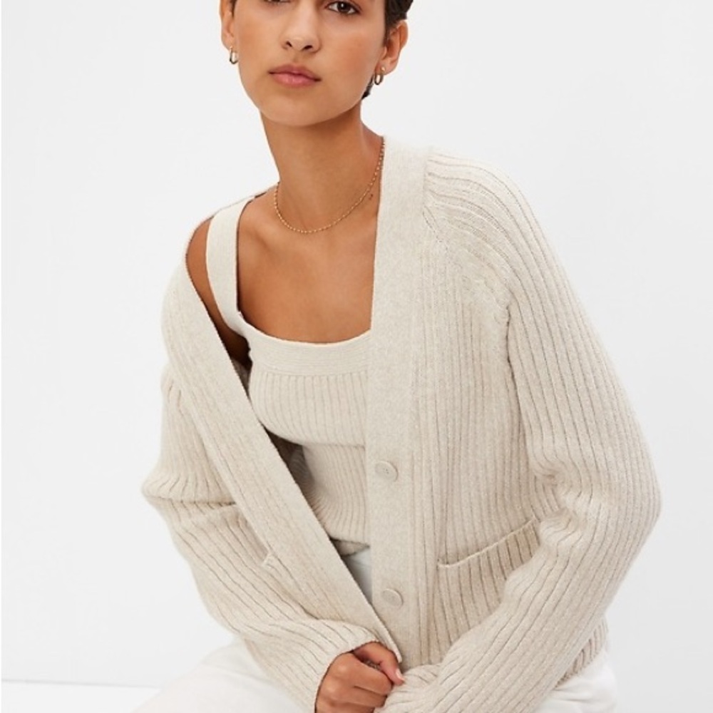 GAP Ribbed Button Front Cardigan Moonstone | Size Medium | Cotton Cropped